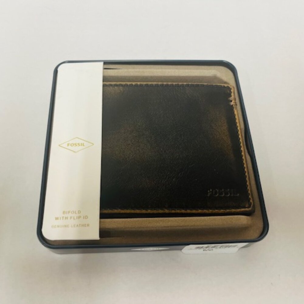 Fossil Wade Flip ID Bifold in Black ML3882001- NEW